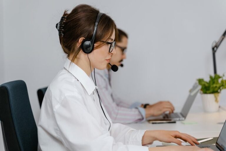 business support hotline number